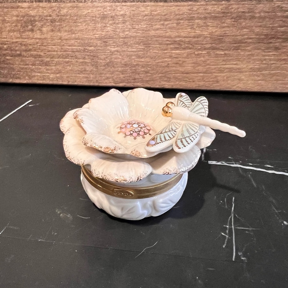 Lenox Secret Garden Dragonfly box